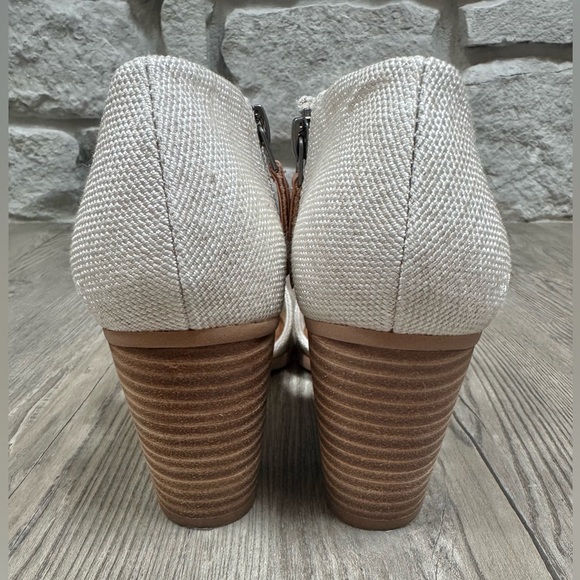 TOMS Milan Closed Toe Heel - Picture 4 of 11